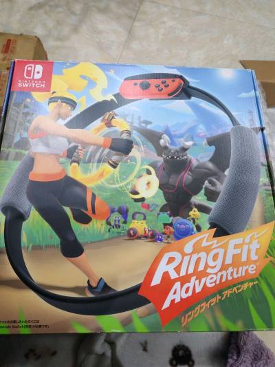 成色特别特别新，包装也非常齐全，就是包装盒太大了，快递也很快 包的特别特别好，包装了特别多层，赶在年前到了，特别好价，感谢挖煤姬！