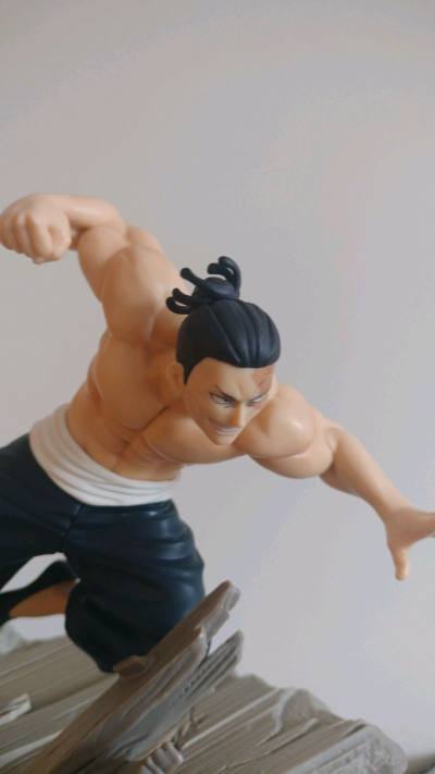 最近热播的咒术回战让我喜欢上这些动漫角色，想看看运气能不能在喜欢的平台买到喜欢的人物角色，结果真买到了，谢谢平台带来高级体验感