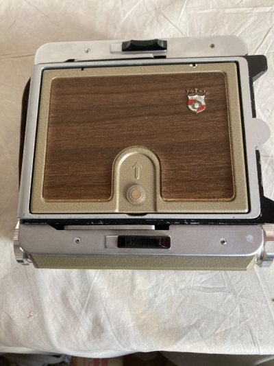 wista45相机是日本模仿linhof饭盒机里面的佼佼者，手感和做工都不是其他日系品牌可以比的，通过挖煤姬安全海淘到家