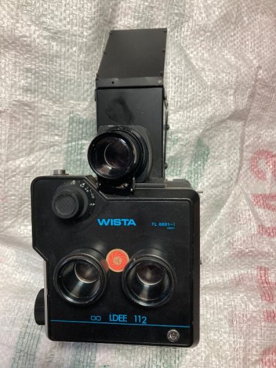 这种相机是以前用来拍证件照的，有很多可玩性，比如可以改装45后背，得到45半格机的一种玩法，国内比较少见，通过挖煤姬顺利海淘到家了