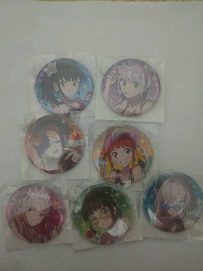 这次是在骏河屋看到的好价，配合挖煤姬的优惠券到手简直了，徽章和卡片也都是全新未拆，六花和茜的cp感满满的！



