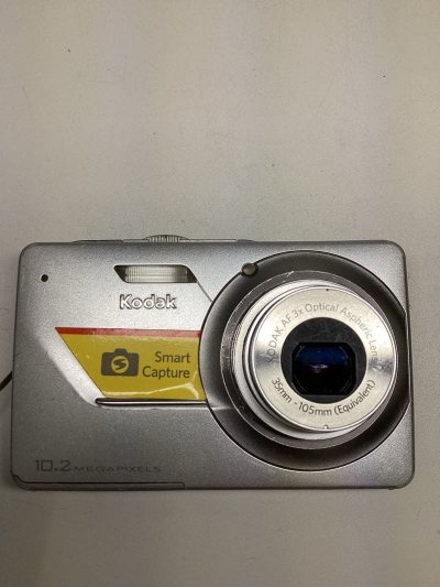 开学了就想换个新设备记录校园生活，这次在 **挖煤姬** 的收获真的太让人惊喜了！?

成功淘到了两台宝藏设备：
➊ 奥林巴斯数码相机：机身超级小巧，放进口袋毫无压力。画质是那种经典的CCD复古感，拍人像和校园风景都自带温柔滤镜，开学用来随手记录再合适不过了。
➋ ...开学了就想换个新设备记录校园生活，这次在 **挖煤姬** 的收获真的太让人惊喜了！? 成功淘到了两台宝藏设备： ➊ 奥林巴斯数码相机：机身超级小巧，放进口袋毫无压力。画质是那种经典的CCD复古感，拍人像和校园风景都自带温柔滤镜，开学用来随