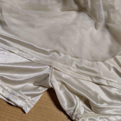 Ok了家人们这次依旧是稳稳的一箱新衣服～这次依旧选择的app是挖煤姬。单机切煤真的不要太爽哈哈哈哈，我永远追随你我的宝藏app开心又有新衣服喽