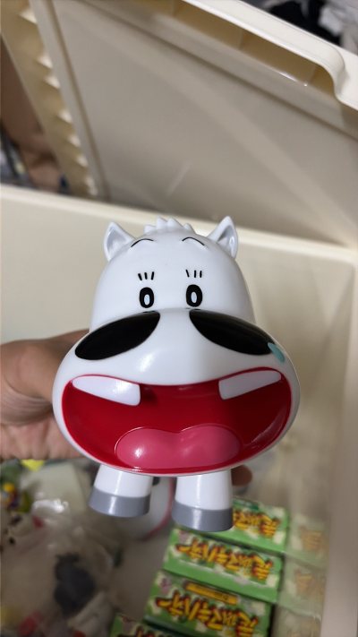 这次买到了热斗小马的大号摆件，超级超级贵，超星神云龙更是又大又贵，运费惊人，不过到手了就觉得都是值得的。