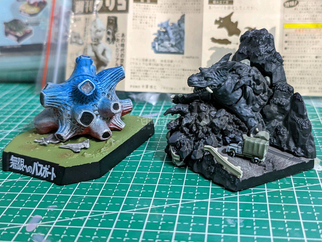 2026年第1单，海洋堂怀念20世纪的扭蛋，意外的附带了，说明里没有的盒子和蛋纸，蛋纸设计的很好看。