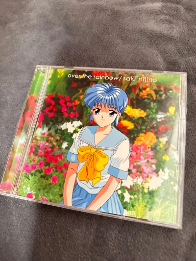 没有任何破损，而且这次时效挺快的，cd的话还是竹蜻蜓比较合适，打包的很用心，全都塞满了泡沫纸，终于收到了喜欢的碟