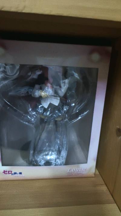 有一个很好的交易体验，作为买家很荣幸和这种卖家进行交易与沟通，希望以后遇见更多这样的商家，我也买到了心仪的露易丝，很开心