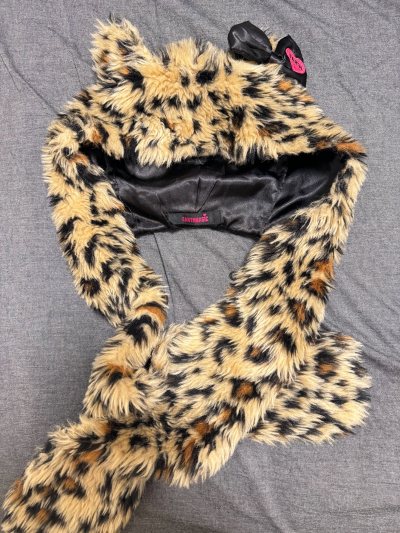 这次想买日网的东西，自然而然地打开挖煤姬
每次上线都送好多券券，怎么能忍住不下单！
买的东西代购快，发货更是迅速
一眨眼就收到了，邮费也越来越便宜
真心祝平台越来越好，给买家的优惠越来越多～