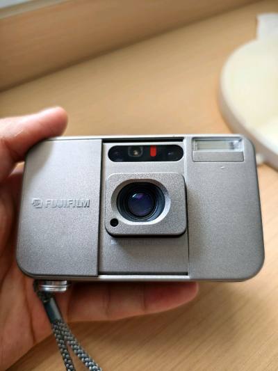 很心水这个机子，很久之前就想买了，看到挖煤姬刚好能买，直接下单了两台！这次刚好去香港玩，就把地址填写在香港了，玩完刚好能拿！包装的很好，物品保存很好呀！