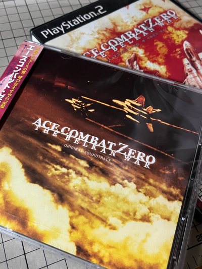 很难想象近二十年后还可以在日亚收到全新的AC0原声，有点不可思议。经典的作品值得来一回EMS快速运输，过节期间也很顺利地收到了，很棒的购物体验。