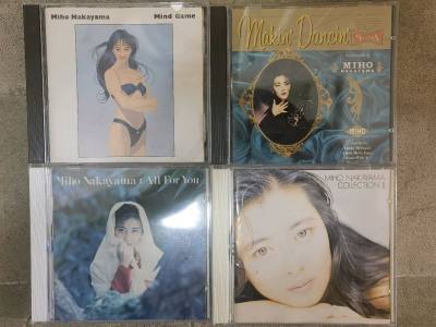 经历了那么多次海淘，家里的CD已经堆积如山，不过还是非常有成就感的。这次买到的宇多田光的八音盒专辑，就令我耳目一新，非常适合静静聆听。