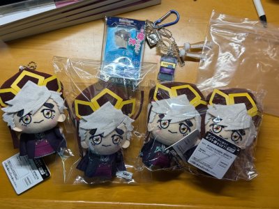 一开始和朋友想在国内二手平台上买努努的，结果发现不是代购费过于昂贵就是不确定是否是正品。思来想去还是决定使用挖煤姬来淘一淘
购买的整个过程比预想中的更要方便！一键翻译啊入库拍照等都非常好。寄回国内的时候也不用太操心都可以交给挖煤姬这边操作
本以为寄回来的快递会被粗暴...一开始和朋友想在国内二手平台上买努努的，结果发现不是代购费过于昂贵就是不确定是否是正品。思来想去还是决定使用挖煤姬来淘一淘
购买的整个过程比预想中的更要方便！一键翻译啊入库拍照等都非常好。寄回国内的时候也不用太操心都可以交给挖煤姬这边操作