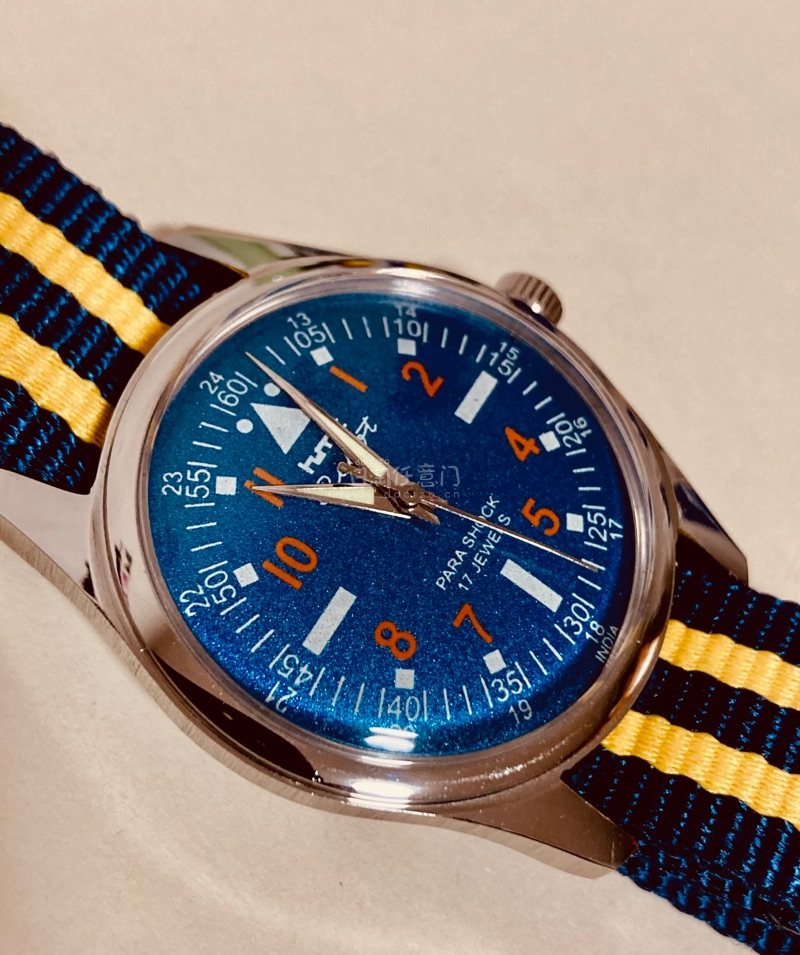 HMT Pilot（飞行员） 系列
印度国营企业HMT（印度斯坦机器工具公司）的经典复古军事款。
表壳，机芯非常毛胚，毛胚归毛胚，走时倒是很准。表盘相当漂亮并且很有特色。
SEIKO
SEIKO Purple 中规中矩的小方表，没什么特色，但是走的依旧很准。
第一次...HMT Pilot（飞行员） 系列 印度国营企业HMT（印度斯坦机器工具公司）的经典复古军事款。 表壳，机芯非常毛胚，毛胚归毛胚，走时倒是很准。表盘相当漂亮并且很有特色。 SEIKO SEIKO Purple 中规中矩的小方表，没什么特色