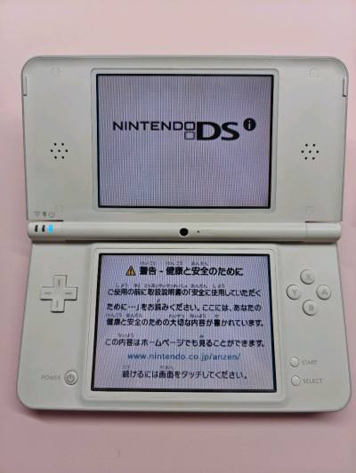 煤炉上的复古游戏机真的很好买，挖煤姬提供了代购，仓储，物流全方面的服务，一站式平台真的非常方便。海淘不再是老大难，非常喜欢这个app！