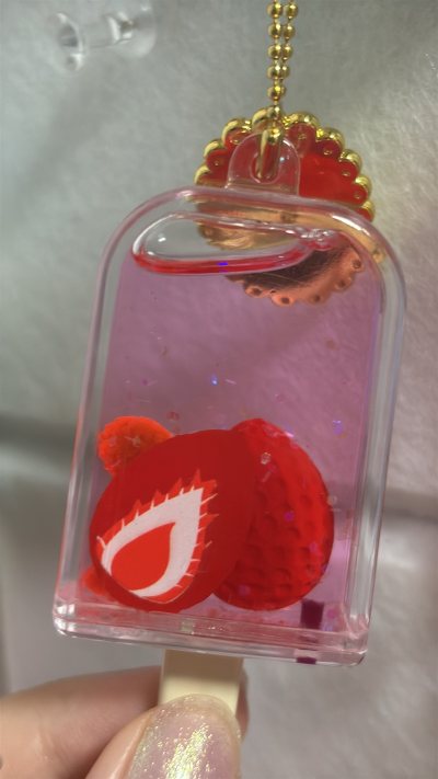 在挖煤姬下单的日淘周边终于到齐啦✨从爱丽丝胶带、轻松熊食玩到Fate海报，全程体验感拉满！平台界面清晰，一键翻译超省心，打包也特别严实，每样小物件都完好无损。客服响应快，物流时效稳定，再也不用为海淘流程头疼～挖到的宝贝都安全到家，已经安利给身边同好，下次还来挖宝！