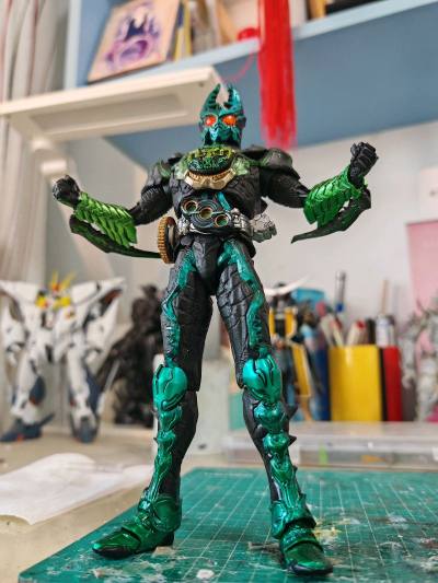 这个假面骑士真的太酷了！sic的做工精细，每个细节都很到位。ooo虫这个造型也很独特，让人眼前一亮！