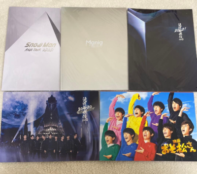 2022 年 Snow Labo. S2 的专辑拆封试听，音质正常，盘面无划痕，内页小卡齐全，包装保护得不错，拆箱过程顺利，没有损坏。