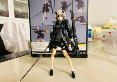 作为neco画师的人物，figma这款还原度不错，可动也很好，可以轻松做到一些基本动作，快递方面选的是竹蜻蜓，很好很快