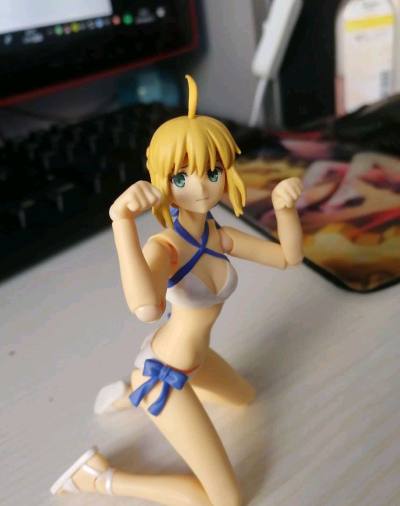 作为王厨必须入手的一只，身材还原，表情生动，可动和品控也不错。挖煤姬平台覆盖广，切煤快，AI代拍成功率高，以后会继续使用


