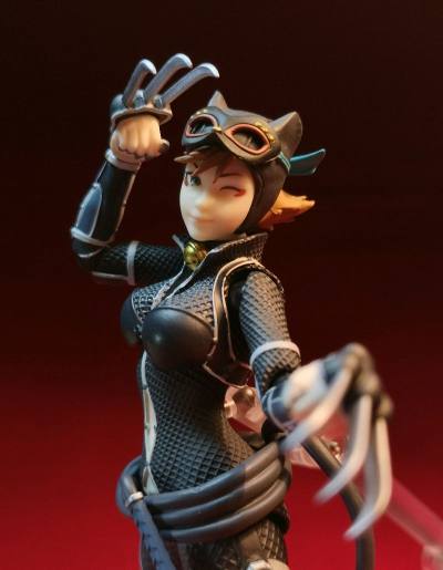 出自忍者蝙蝠侠的猫女，figma做的很还原，表情很灵动。挖煤姬是日淘手办，周边的省心利器，推荐新人使用挖煤姬