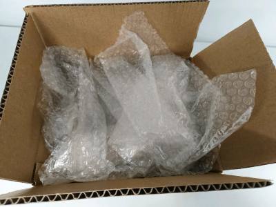 年后到的第一单！这次合箱很快，是假期提交的，开工第一天就收到啦！幸福满满！这波只有纸片，有放了很多泡泡纸缓震，圆满接到小孩回家，很满意！