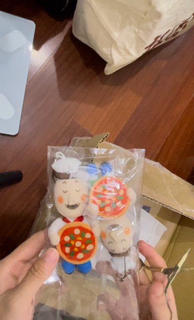 好物临“门”添喜气
瑞马踏雪报新春
五福临“门”
又是一次开箱，买了几个小东西，物流很快很给力，有我找了很久的几款玩具，刚好趁着春节进行一个开箱～能在挖煤姬这么方便地买到这些小东西真是太好了，选的是ep小航空也是七天左右就到家了，虽然春节过关速度慢，但是也很顺利到家...好物临“门”添喜气 瑞马踏雪报新春 五福临“门” 又是一次开箱，买了几个小东西，物流很快很给力，有我找了很久的几款玩具，刚好趁着春节进行一个开箱～能在挖煤姬这么方便地买到这些小东西真是太好了，选的是ep小航空也是七天左右就到家了，虽然春节