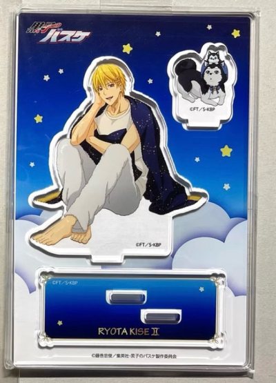 卖家包装得特别用心，都用泡泡纸包得很严实，一些小卡色纸还用纸板加固了防止弯曲，合箱后更是放了大量的泡泡纸进行填充，谷子到手一点磕碰都没有，状态和描述的完全一致。