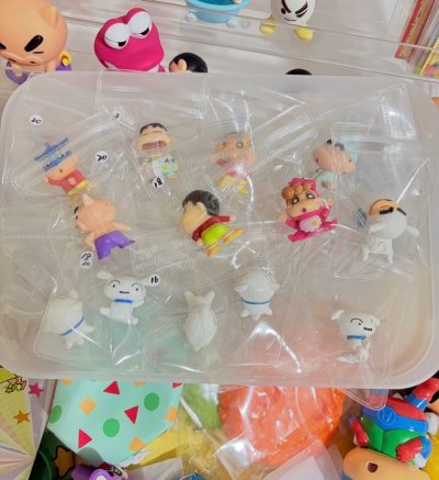 在任意门切的蜡笔小新扭蛋分享！