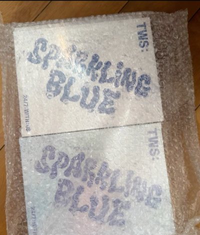 挺好的，之前在闲鱼上一直看不到正常价格的出道专就来切煤了。专辑本身价格特别划算，走海运一个月就到了，就是专辑自身比较重，如果大家买的东西比较重的话一定要记得改邮寄方式为海运。