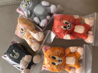 超级满意的一次海淘开箱，东西都完好无损到达啦，这次买的很多零零碎碎的小周边，物流春节期间依旧很给力，挖煤姬最棒