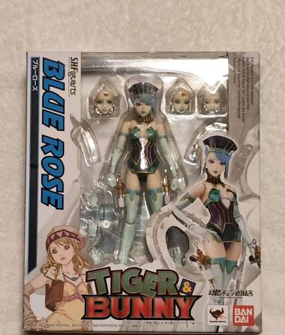 shf虎与兔蔚蓝玫瑰，一款冷门的shf，国内价格超高无奈只能海淘，也是好价入手。走的竹蜻蜓，到手八角尖尖