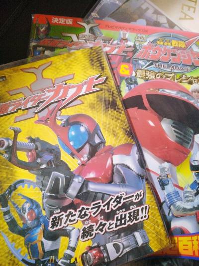 随便翻翻就翻到了一些特别好家的书啊，岛内发的很快，国际在过年前所以慢了点，但是过完海关之后速度也还不错，本人将抱着到手的书啃啃啃 ˃̶͈ ꇴ ˂̶͈ 