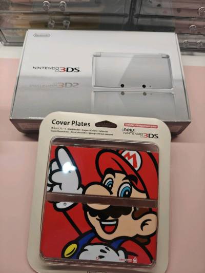 之前在挖煤姬购买了碧琪公主和路易吉的替换壳，这次又购买了马里奥的，终于买齐了三个喜欢的壳子！还买到了低价的3ds包装盒，刚好手里的机器没有盒子，这样就凑齐了，挖煤姬真的百宝箱，多个平台超多商品可以代购！