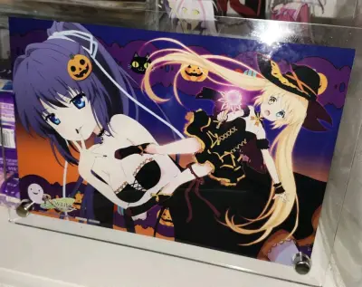 又在挖煤姬购入了一批周边，h价买了这个亚克力板，不过这个柄确实可爱，而且也很稀有。竹蜻蜓包税线邮费不算太贵，包装也很牢固。