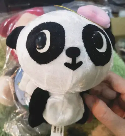 挖煤姬真的绝了!在上面淘日淘商品超省心界面简洁好操作，找想要的目货轻松拿捏。物流追踪清晰、从下单到收货一路顺畅，客服响应也快，有问题秒解决，日淘首选它必须五星好评、挖煤姬让我实现目淘自由不管是日系帮牌、小众手办，还是特色小物，种类超全价格透明，沟通也方便,再也不用为...挖煤姬真的绝了!在上面淘日淘商品超省心界面简洁好操作，找想要的目货轻松拿捏。物流追踪清晰、从下单到收货一路顺畅，客服响应也快，有问题秒解决，日淘首选它必须五星好评、挖煤姬让我实现目淘自由不管是日系帮牌、小众手办，还是特色小物，种类超全价格