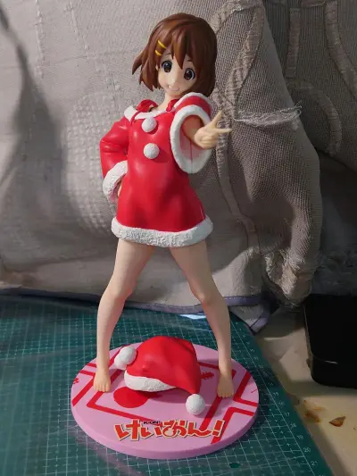 二月第五单到货了，依然是三组手办，圣诞呆唯的手办是无盒的，但是手办很新没什么明显瑕疵，说明书也还在；世嘉这组轻音的呆唯和梓喵组合也是无盒的，就是底座稍微有些瑕疵；桐乃的这个手办是未开封的，就是可能保存得差些里面有些许霉斑。整体还是不错的，挖煤姬性价比还是可以的！...二月第五单到货了，依然是三组手办，圣诞呆唯的手办是无盒的，但是手办很新没什么明显瑕疵，说明书也还在；世嘉这组轻音的呆唯和梓喵组合也是无盒的，就是底座稍微有些瑕疵；桐乃的这个手办是未开封的，就是可能保存得差些里面有些许霉斑。整体还是不错的，