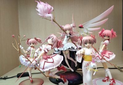 在挖煤姬海淘入手GSC终极圆神，圆梦神作！平台下单顺畅，日淘流程清晰，物流全程可查，打包厚实防震，外盒完好，清关高效。GSC做工堪称经典，面雕温柔圣洁，完美还原圆神神性气质，透明羽翼通透灵动，长发飘逸、裙摆星空质感细腻，魔法弓与底座魔法阵细节拉满，涂装干净无溢色。整...在挖煤姬海淘入手GSC终极圆神，圆梦神作！平台下单顺畅，日淘流程清晰，物流全程可查，打包厚实防震，外盒完好，清关高效。GSC做工堪称经典，面雕温柔圣洁，完美还原圆神神性气质，透明羽翼通透灵动，长发飘逸、裙摆星空质感细腻，魔法弓与底座魔法阵