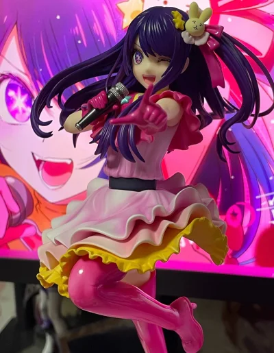 在挖煤姬海淘入手角川星野爱，终圆一场关于偶像与爱的执念。手办面雕绝美传神，紫瞳如星辰璀璨，笑容温柔又藏着宿命感，完美还原她舞台上最耀眼的模样。发丝飘逸灵动，服饰细节精致，褶皱与珠光质感高级，动态姿态气场拉满。角川做工稳定，涂装干净细腻，将小爱从谎言走向真心的温柔与倔...在挖煤姬海淘入手角川星野爱，终圆一场关于偶像与爱的执念。手办面雕绝美传神，紫瞳如星辰璀璨，笑容温柔又藏着宿命感，完美还原她舞台上最耀眼的模样。发丝飘逸灵动，服饰细节精致，褶皱与珠光质感高级，动态姿态气场拉满。角川做工稳定，涂装干净细腻，将