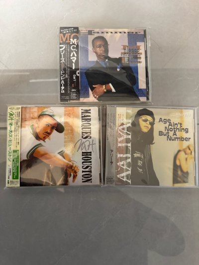 挖煤姬淘到的日版专辑绝了！细节做工比想象中精致，特典小卡保存完好。拆箱时熟悉的旋律响起，瞬间穿越回追光的日子，这份跨年礼物太值！ 


