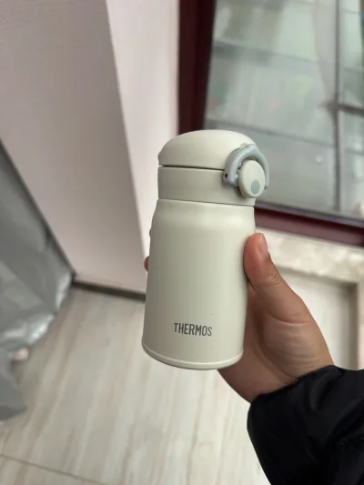 买了两个杯子，购物非常方便，我选的品都是日亚自营，杯子保真又好用，轻，保温效果很好，到货也很快，非常满意。