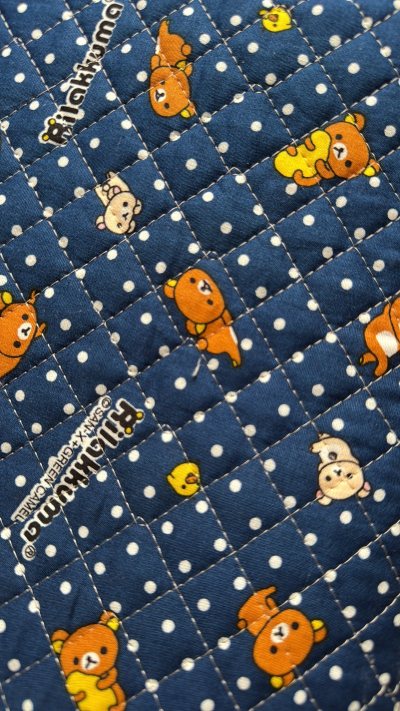 又收到了好看漂亮的美布，看着自己精挑细选的宝贝真的心情愉悦，感谢挖煤姬，春节物流也不停，收到了很多漂亮的布料


