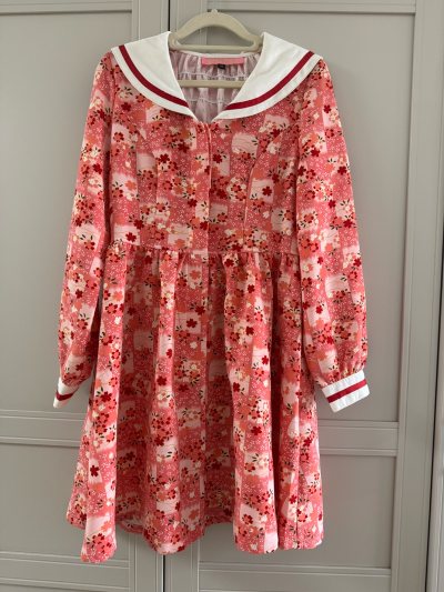 挖煤姬淘的衣服到货啦！版型好看，颜色绝美，成色超新，价格实惠，物流也很快，非常满意，已经开始期待下一次海淘！


