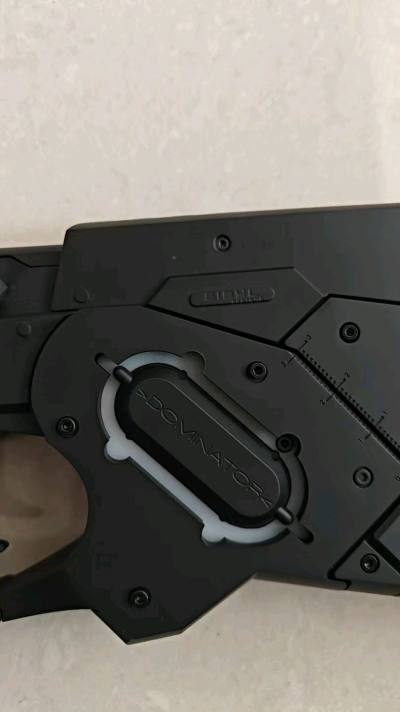 东西很不错，物流速度也不错，就是缴税交的太多了，一下交了好几百，希望下次运气好一点，运费也能便宜一些，