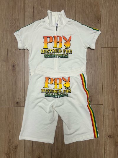 海淘衣服安全下车！版型超正、质感在线，细节做工都很惊喜，尺码也合身～物流比预想快，性价比拉满，挖到宝啦，已经开始期待下一波海淘啦✨