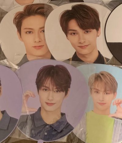 本次在挖煤姬上购买了seventeen成员文俊辉的大扇子，挖煤姬非常给力地用好价拍下了扇子，而且运输很安全稳妥，送到的时候都没出现瑕疵，非常值得肯定