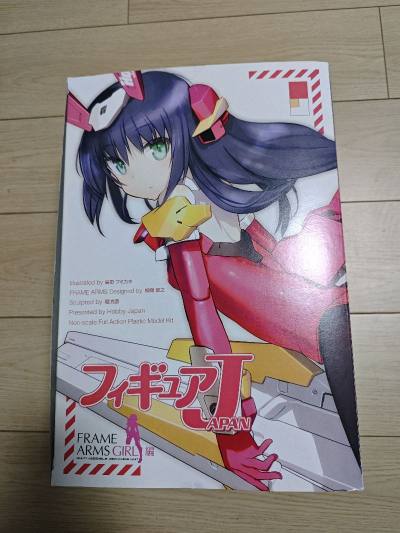 挖煤姬真的非常好，顺利买到限定版模型。红色闪燕很可爱，还附送机娘的限定画册简直美爆！还能用优惠券，性价比很高。
