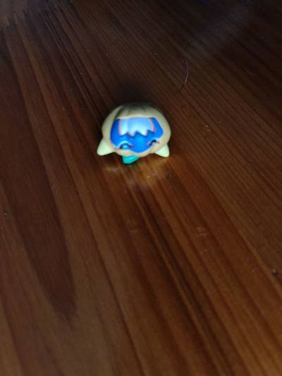 这是挖煤姬2月份好物分享，买到的是假面骑士王蛇的钥匙挂件，还有一个可爱小挂件，假面骑士蛇王的钥匙挂件十分不好收，这回总算收到了，挖煤姬物流打包很好。