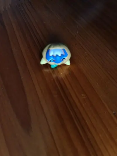 这是挖煤姬2月份好物分享，买到的是假面骑士王蛇的钥匙挂件，还有一个可爱小挂件，假面骑士蛇王的钥匙挂件十分不好收，这回总算收到了，挖煤姬物流打包很好。