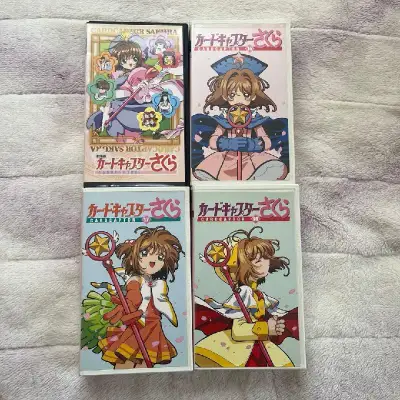 
超满意的海淘！百变小樱录像带品相很棒，几乎全新，无发霉无掉粉。播放正常，画面与音质都在线，还原童年追剧的感觉。包装扎实防压，国际物流靠谱，收到完好。性价比高、情怀拉满，小樱粉闭眼入，五星好评！
