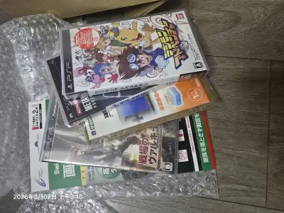 psp属马宝贝，新品，合金装备，新品，现场女武神，新品，两个贴膜，都是完美收货，很开心哦。没有压坏。



